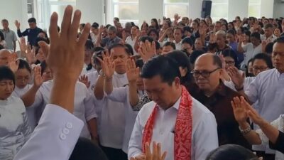 Pnt Steven Kandouw Didoakan Ribuan Pendeta dan Pelsus